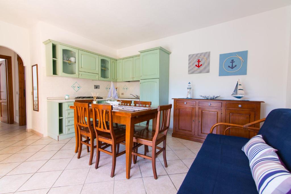 Kuchyňa alebo kuchynka v ubytovaní Residence SardegnaSummer Li Cuppulati