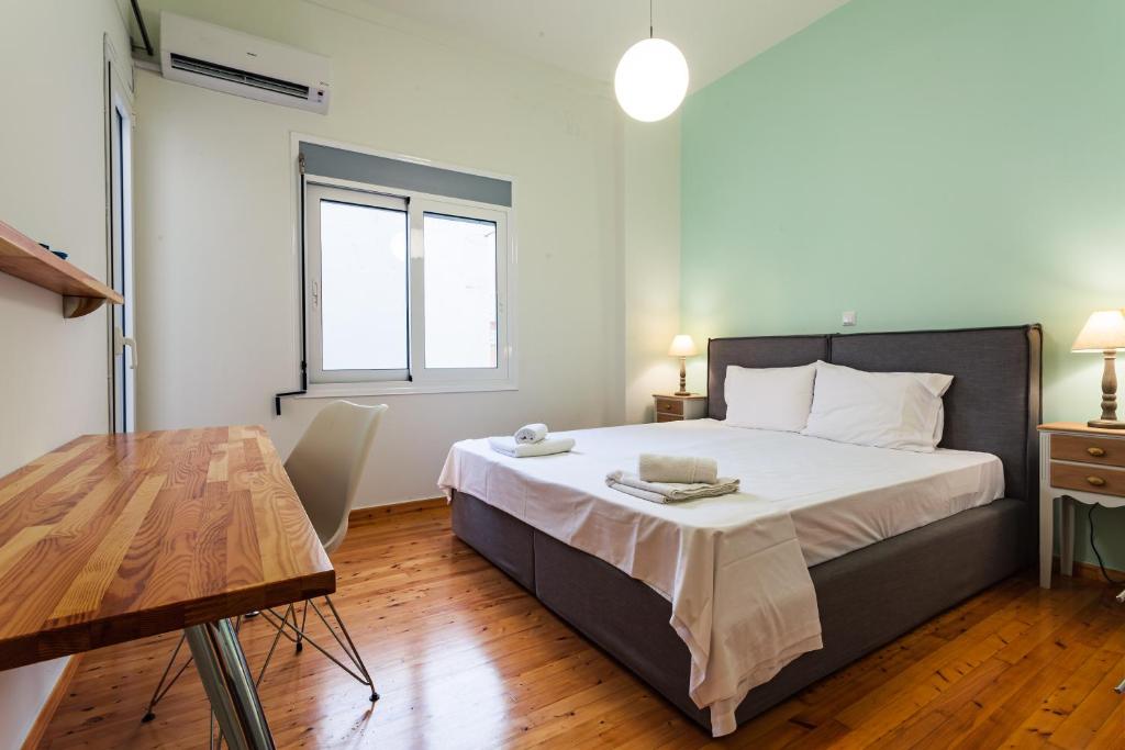 Posteľ alebo postele v izbe v ubytovaní Upscale Modern Escape in the Historic Center