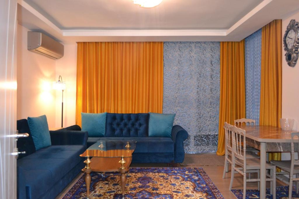 Posezení v ubytování Family Apart-Hotel "2022"- 3