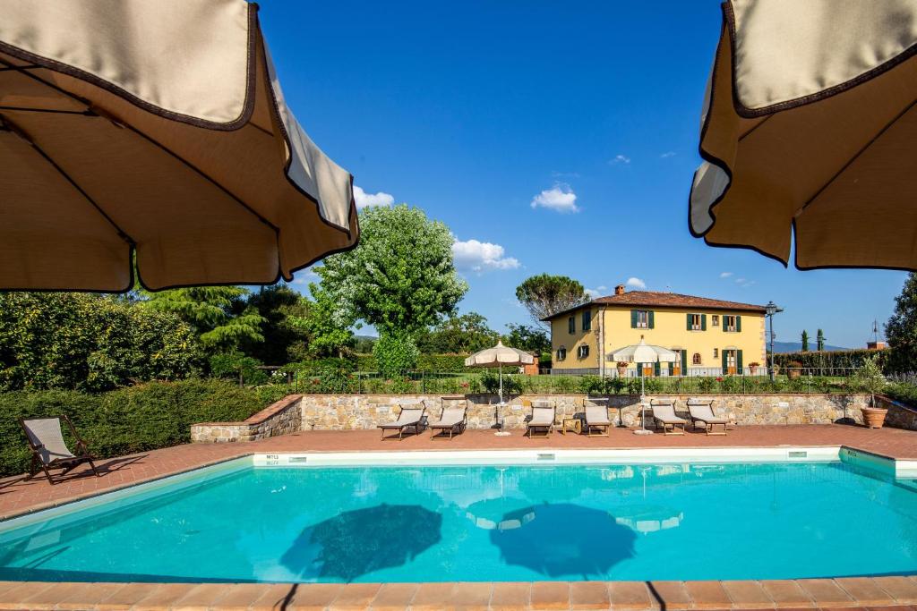 The swimming pool at or close to Villa la Cornice - Homelike Villas