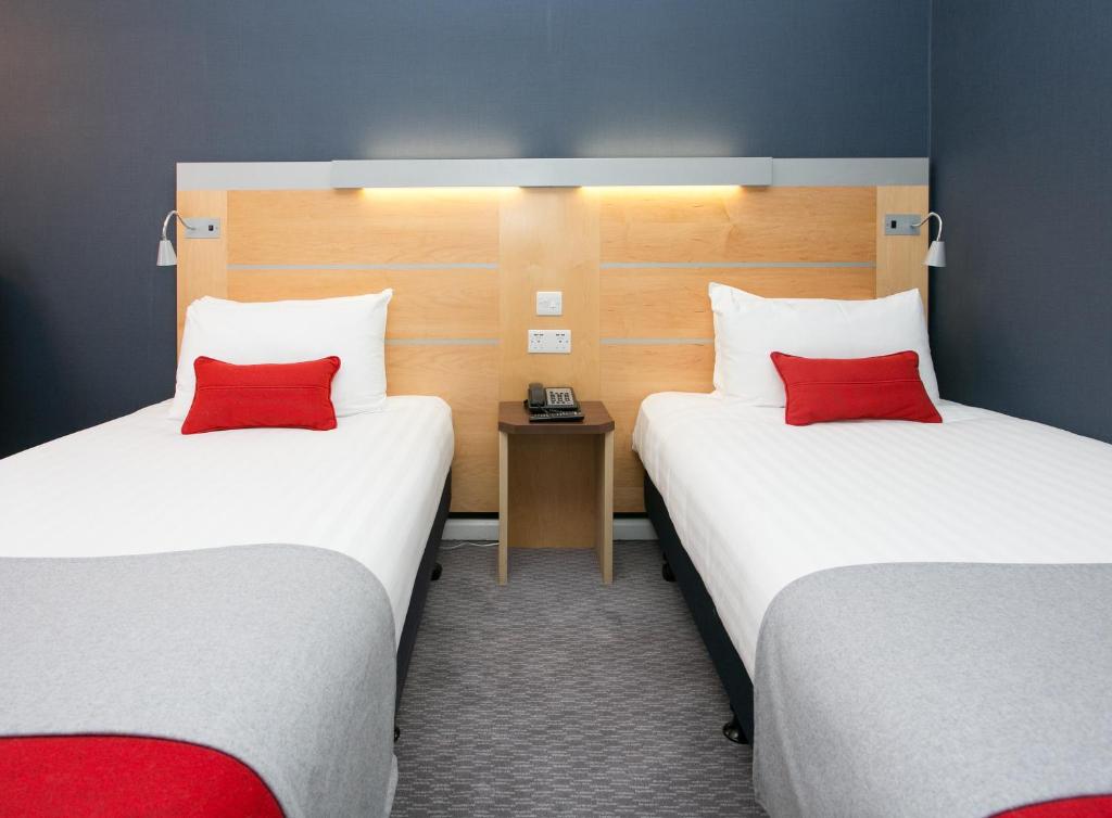 Holiday Inn Express Antrim by IHG - Camera Standard Con Colazione Calda Gratuita