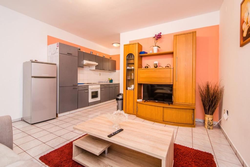 Fotografie z fotogalerie ubytování Apartments Ljubica v destinaci Malinska