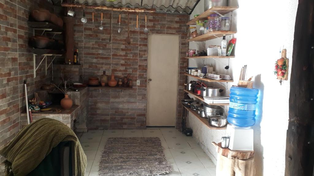  Casa simples de interior em sítio com internet