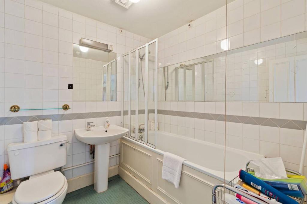 GuestReady - Bright & Spacious Kensington Flat