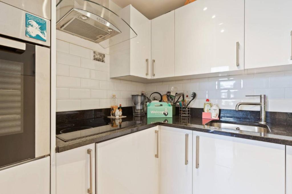 GuestReady - Bright & Spacious Kensington Flat