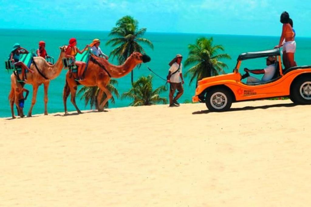  Hospede-se em Natal no antigo Intercity com vista mar na praia de Areia Preta por Carpediem