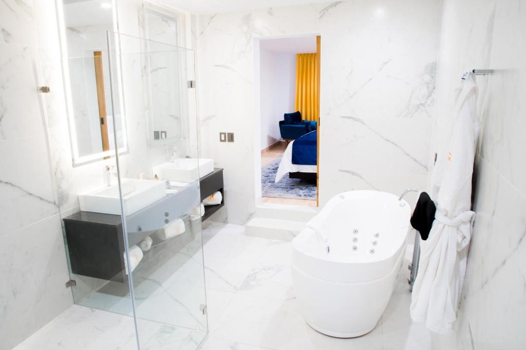Koupelna v ubytování Ramë Hotel Boutique