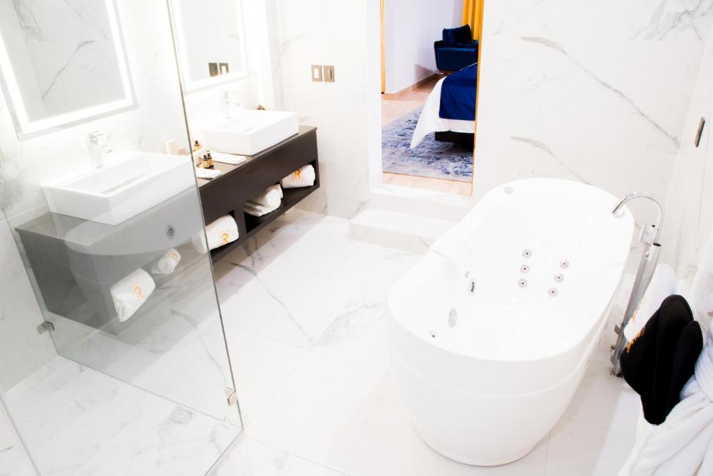 Koupelna v ubytování Ramë Hotel Boutique