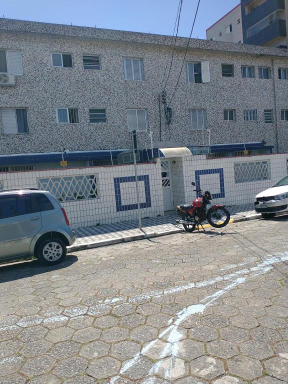  Kit na Vila Guilhermina mobiliada com Ar TV e WIFI