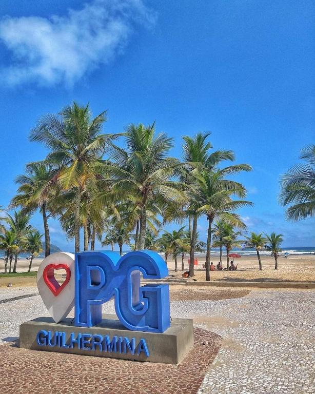  Kit na Vila Guilhermina mobiliada com Ar TV e WIFI