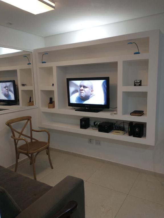  Kit na Vila Guilhermina mobiliada com Ar TV e WIFI