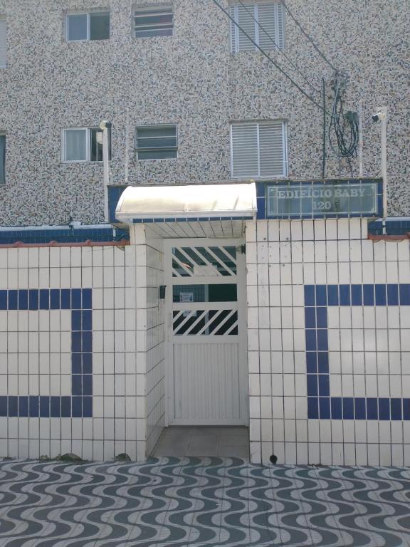  Kit na Vila Guilhermina mobiliada com Ar TV e WIFI