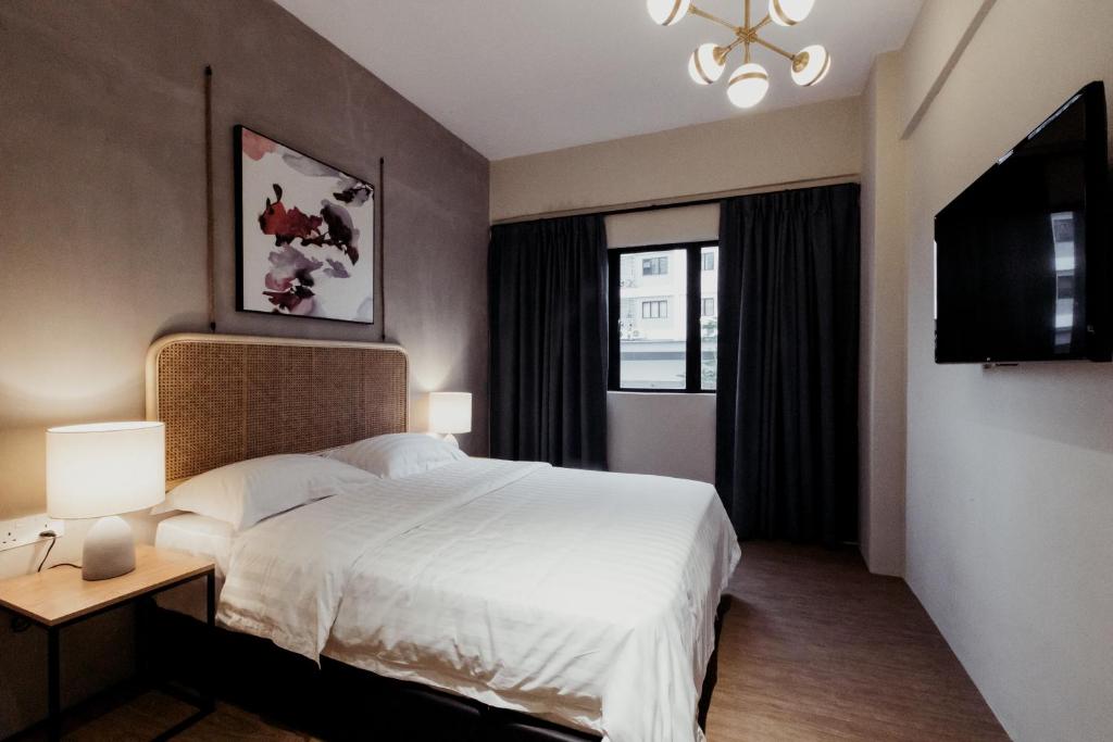 Urban Living Residence - Promo Standard Queen Room