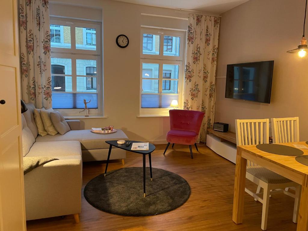 TV a/nebo společenská místnost v ubytování Stadtgeflüster