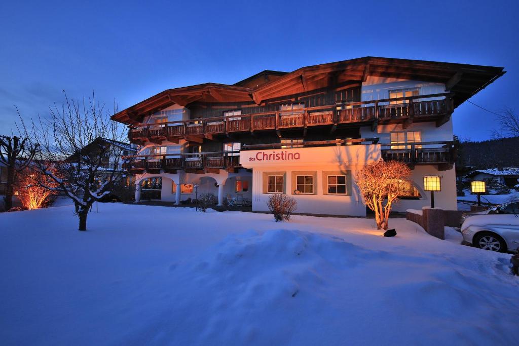 Hotel Christina v zimě