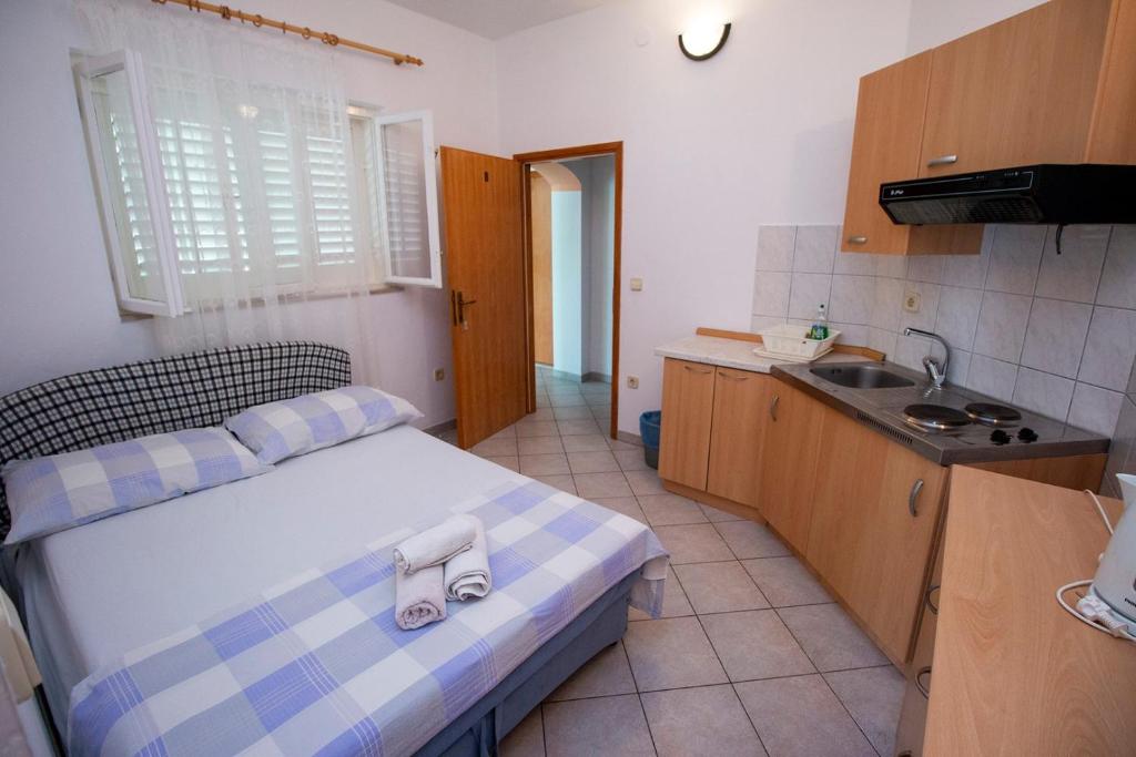 Fotografie z fotogalerie ubytování Apartments Fortuna 3427 v destinaci Lokva Rogoznica