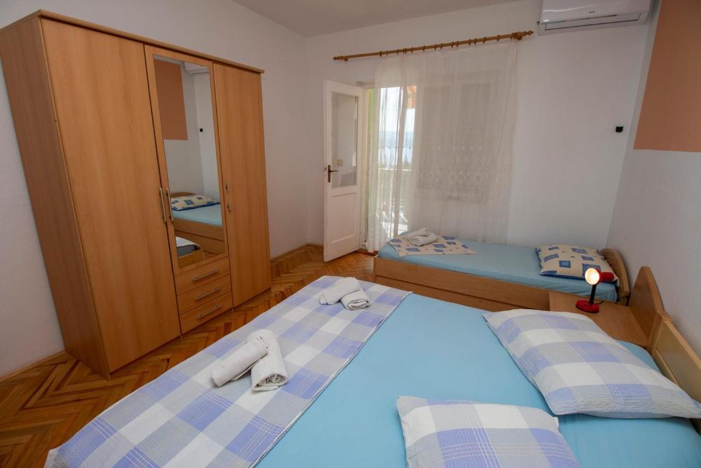 Fotografie z fotogalerie ubytování Apartments Fortuna 3427 v destinaci Lokva Rogoznica
