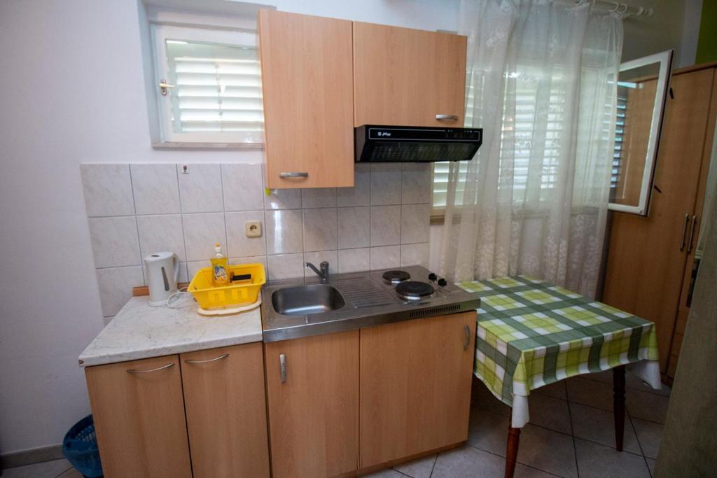 Fotografie z fotogalerie ubytování Apartments Fortuna 3427 v destinaci Lokva Rogoznica