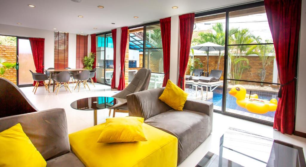 Posezení v ubytování 4poolvillas