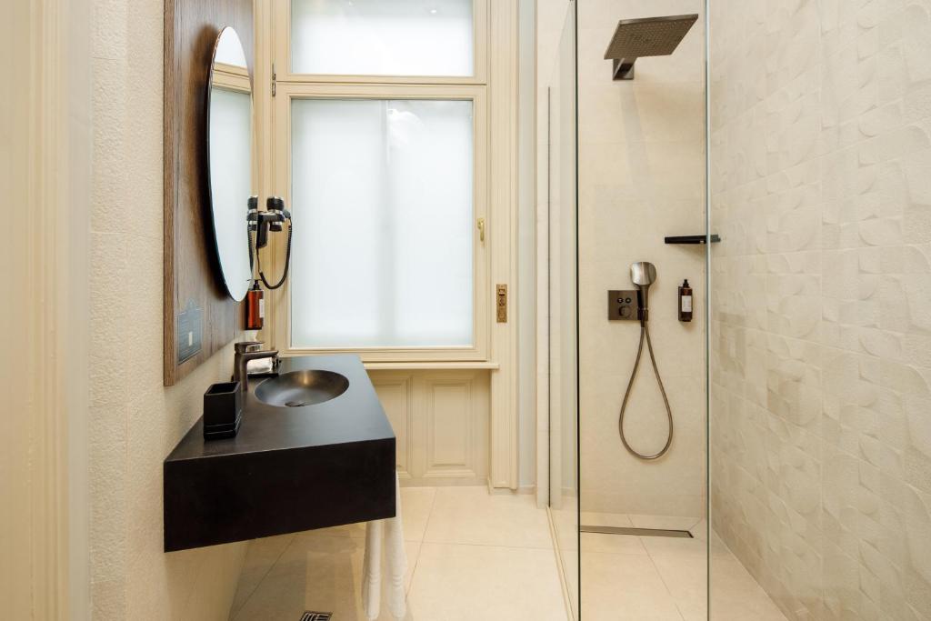 SCHUSTER Boarding House - Resim 26