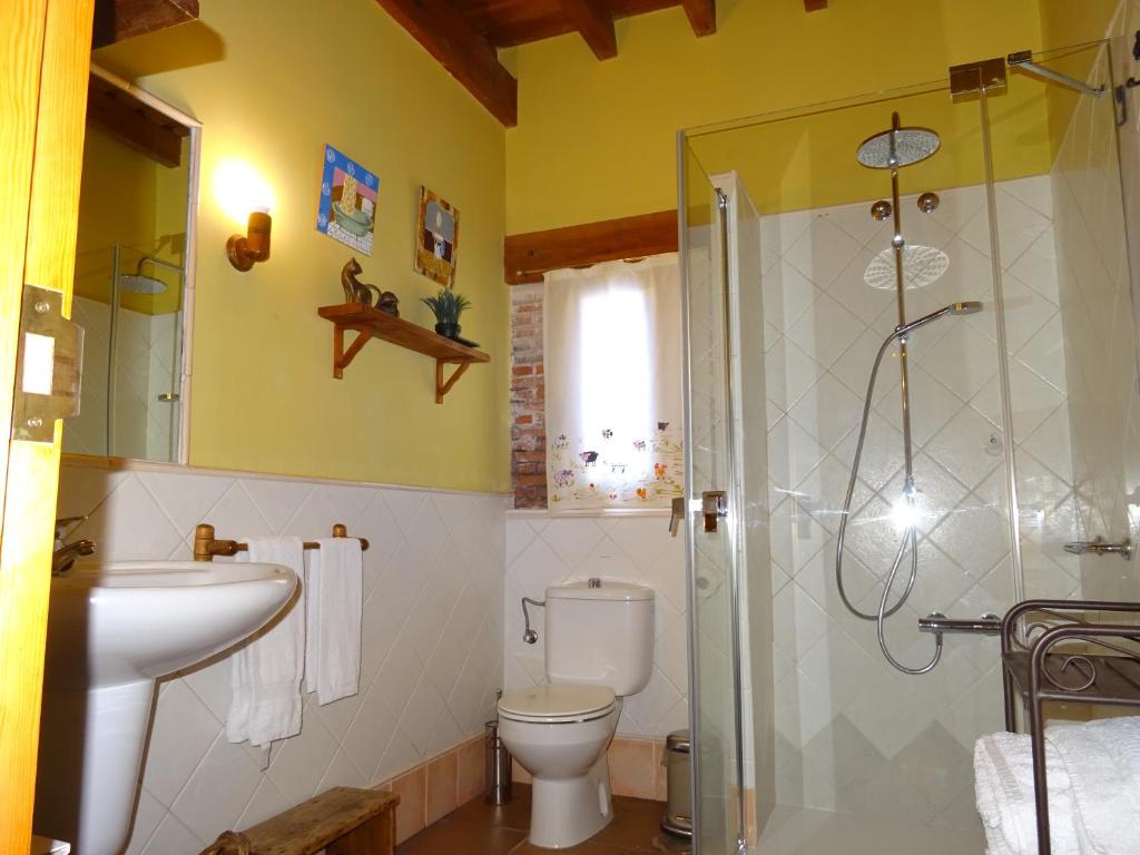 Koupelna v ubytování Balcon De Nut I y II