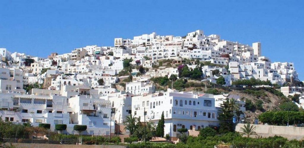 Výhľad na mesto Playas de Vera alebo výhľad na mesto priamo z apartmánu