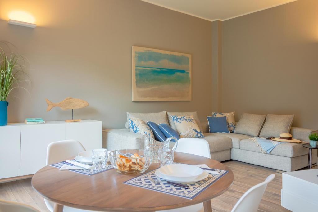 Część wypoczynkowa w obiekcie Olivia by PortofinoHomes