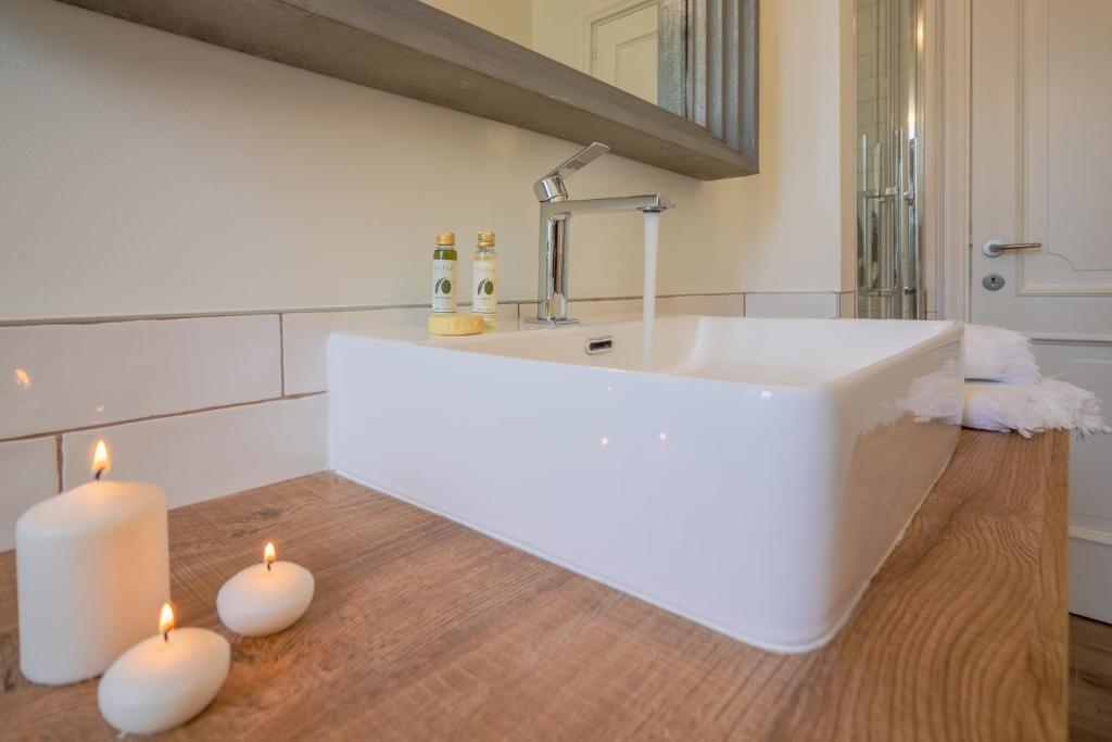 Łazienka w obiekcie Olivia by PortofinoHomes