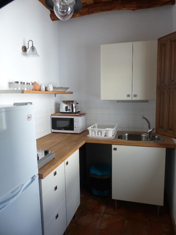 Kuchyň nebo kuchyňský kout v ubytování Casita de la Vaca