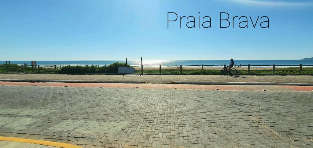  Praia Brava Guest House Suítes