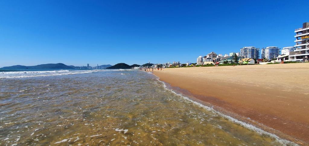  Praia Brava Guest House Suítes