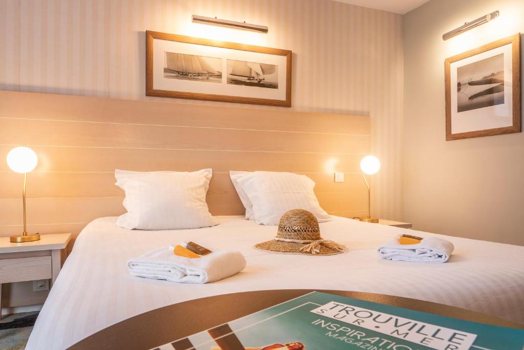 SOWELL HOTELS Le Beach - Double Room Harbor View