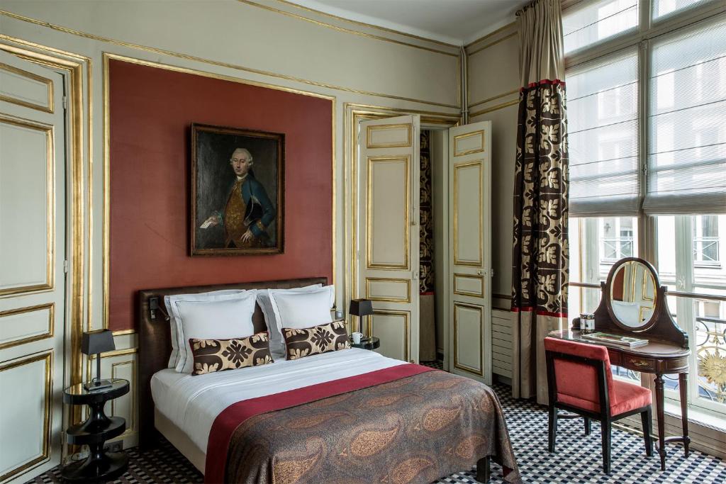 Hotel Mansart- First Class Paris, France Hotels- Business Travel Hotels in  Paris