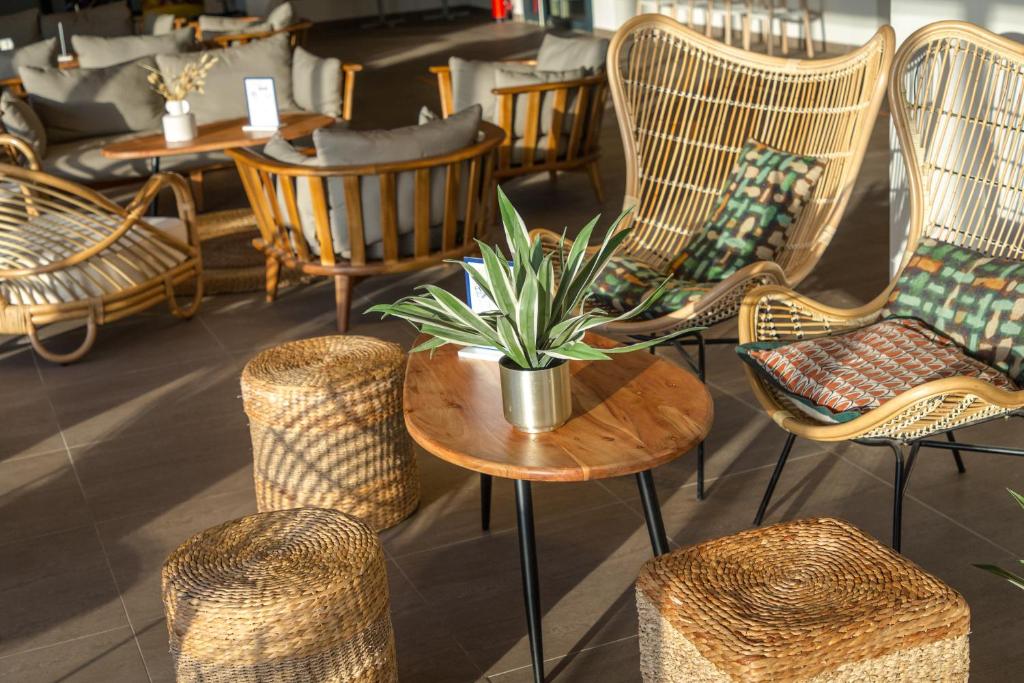 Posezení v ubytování SOWELL HOTELS La Plage