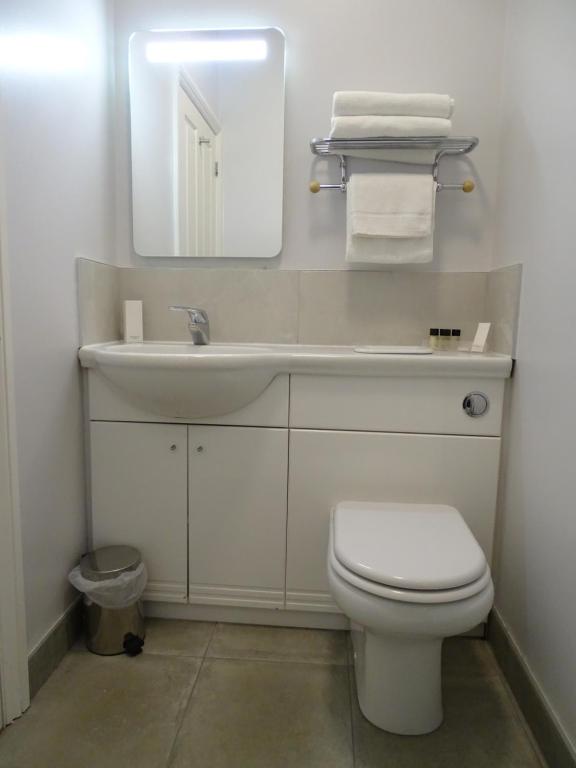 The Beeches Hotel & Leisure Club - Resim 40