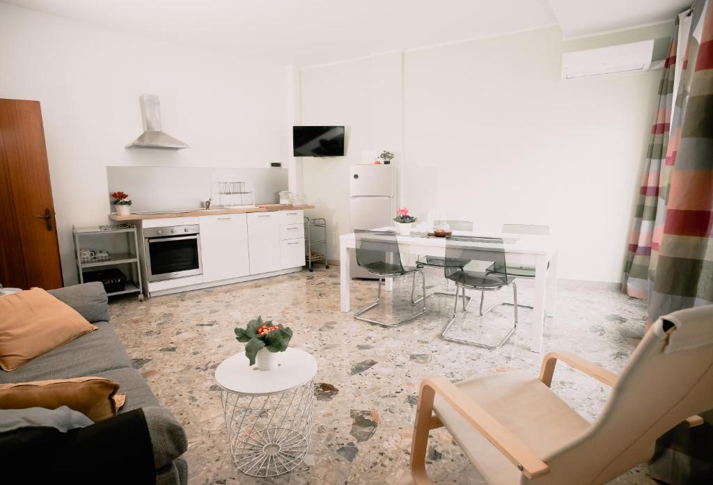 Kuchyňa alebo kuchynka v ubytovaní La Casa Di Adua