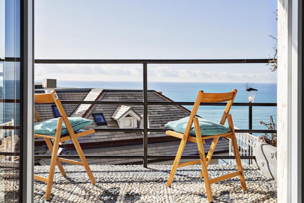 Sunset Apartment above the sea by Wonderful Italy - Housity