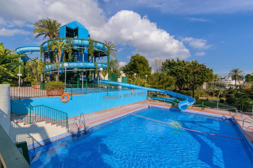 First Line Beach 1BR Apartment 715 in Benal Beach Resort with ...