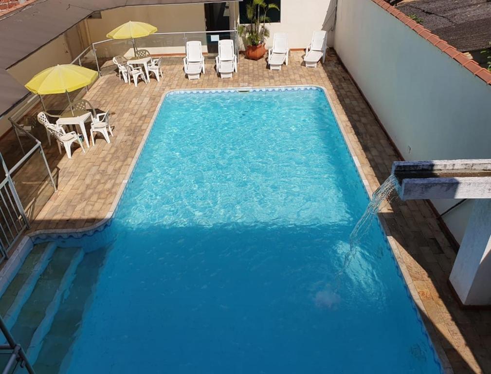  La Madre Hotel