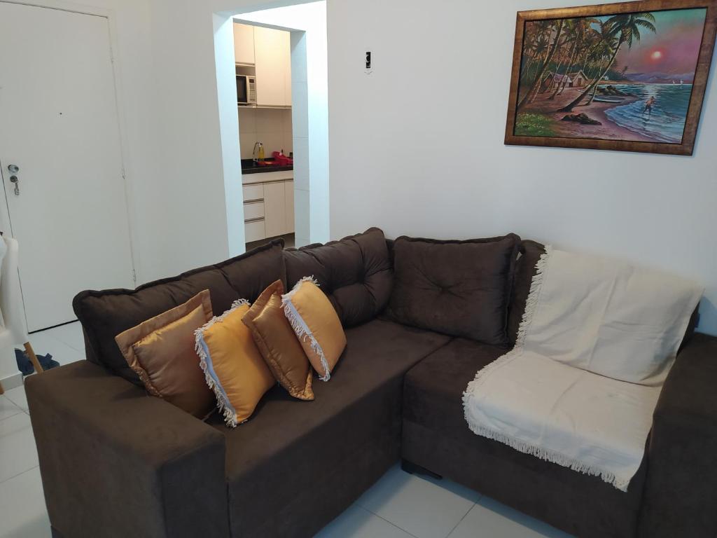  Apartamento mobiliado em candeias a 200m da praia