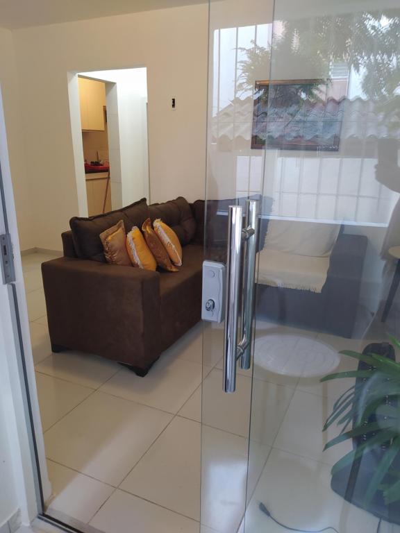  Apartamento mobiliado em candeias a 200m da praia