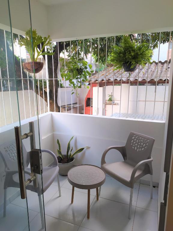  Apartamento mobiliado em candeias a 200m da praia