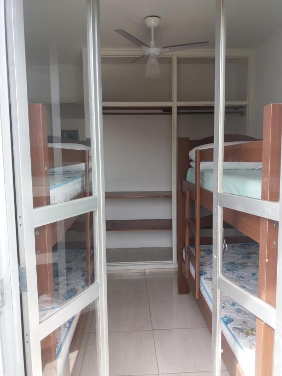  Ap 2 quartos Praia Grande com vista pro mar