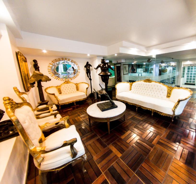 Posezení v ubytování European Life Style Executive Suites