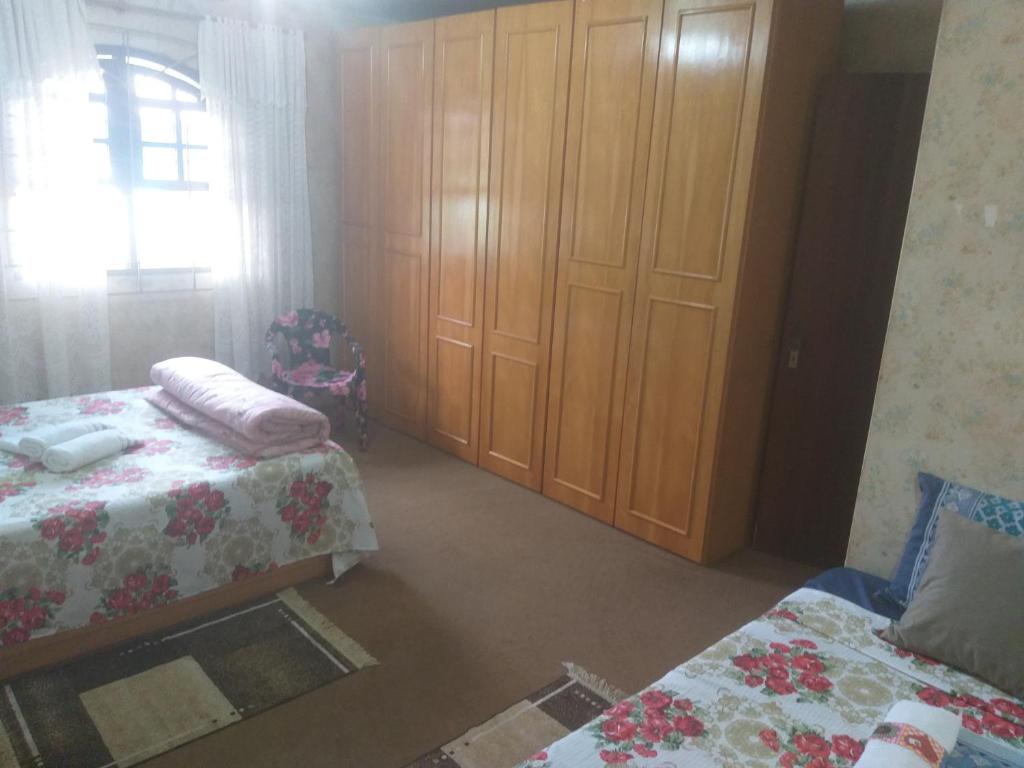  BEDROOM Quarto SUÍTE
