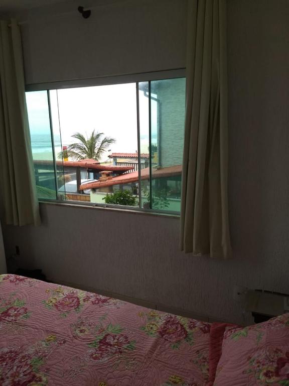  Ótima casa em frente a praia de Ponta Negra/Rj