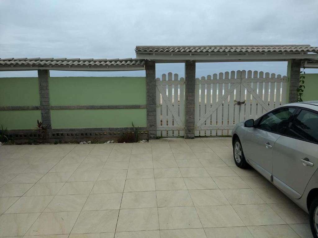  Ótima casa em frente a praia de Ponta Negra/Rj