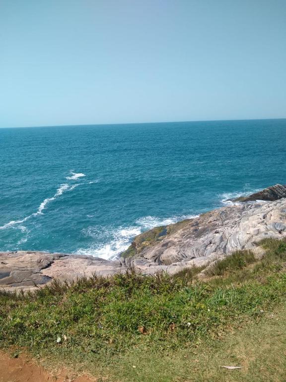  Ótima casa em frente a praia de Ponta Negra/Rj