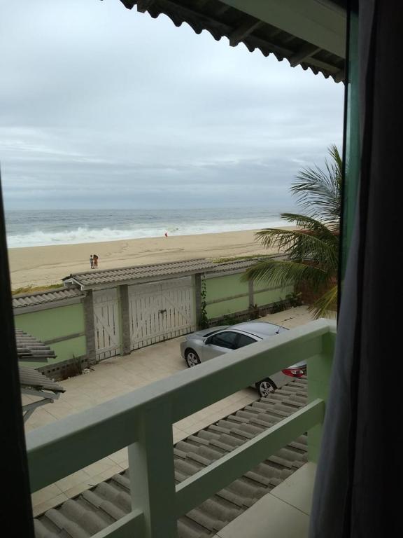  Ótima casa em frente a praia de Ponta Negra/Rj