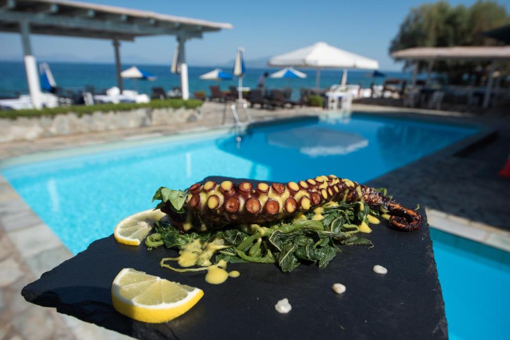 Bazén v ubytování Lido Hotel nebo v jeho okolí